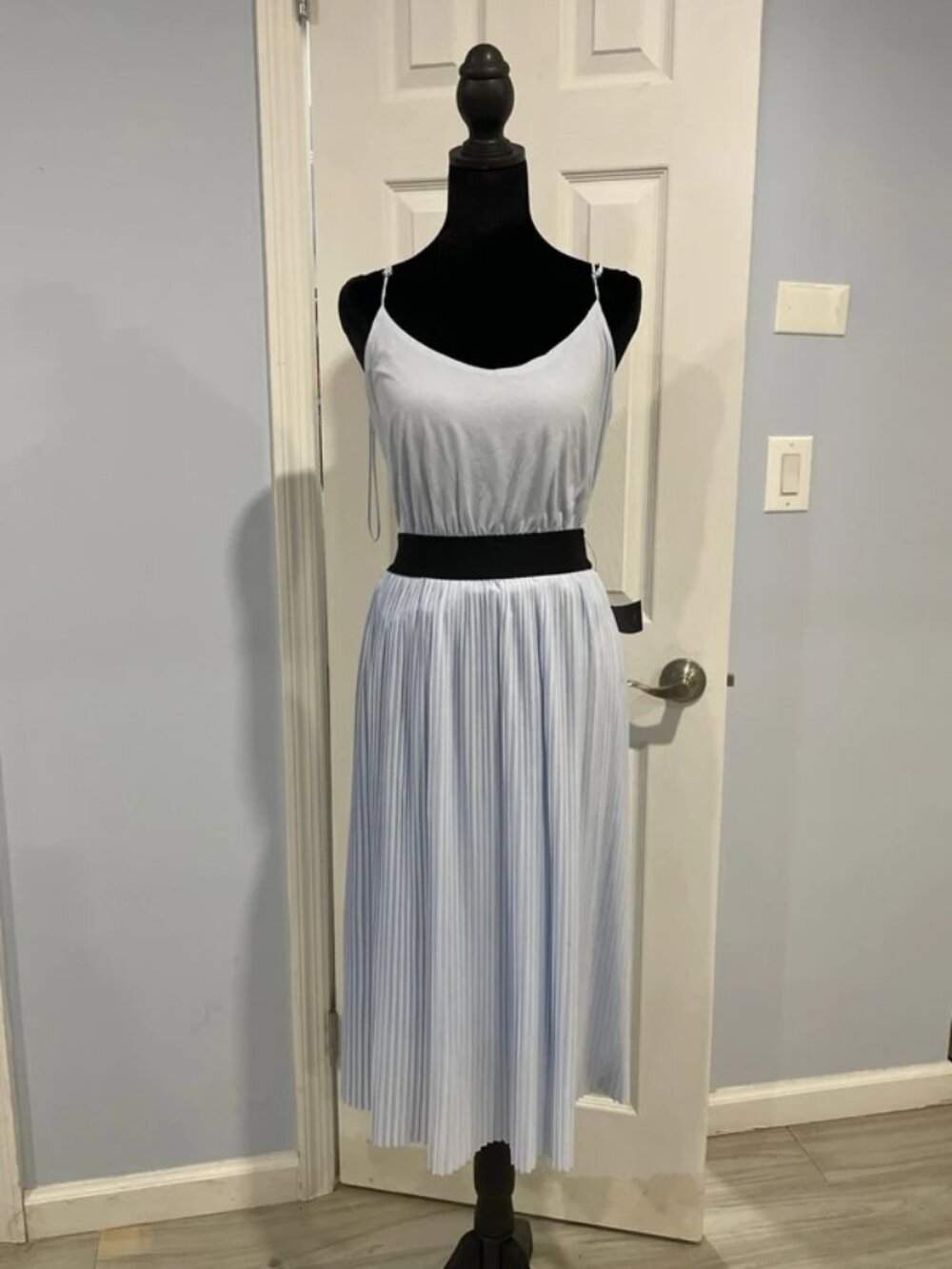Zara Trafaluc Women’s Blue Pleated Midi Dress S NWT